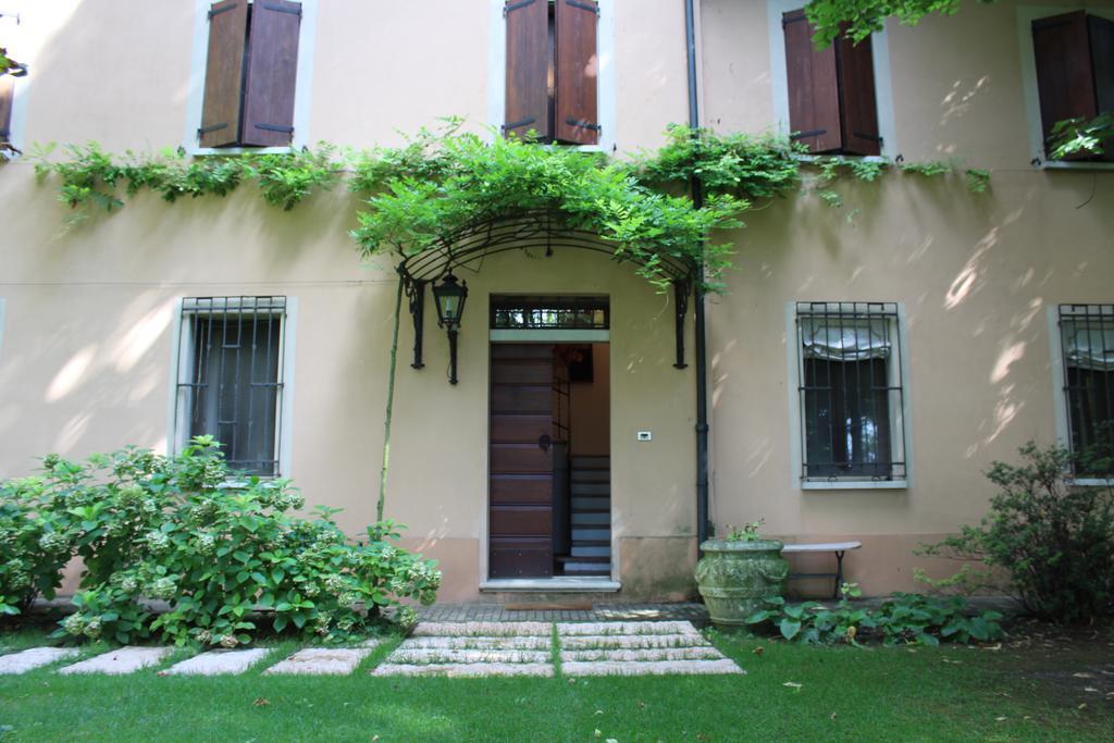 Corte Ginepro Roncoferraro Bagian luar foto